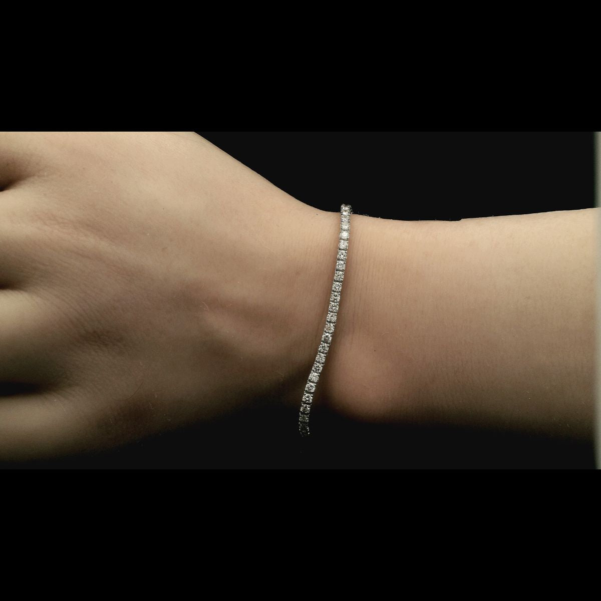 2.9 ct Elegant Diamond Tennis Bracelet