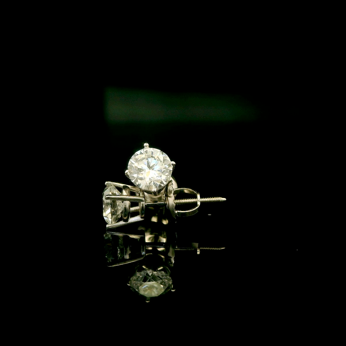 1 cttw Elegant Round Earring Studs