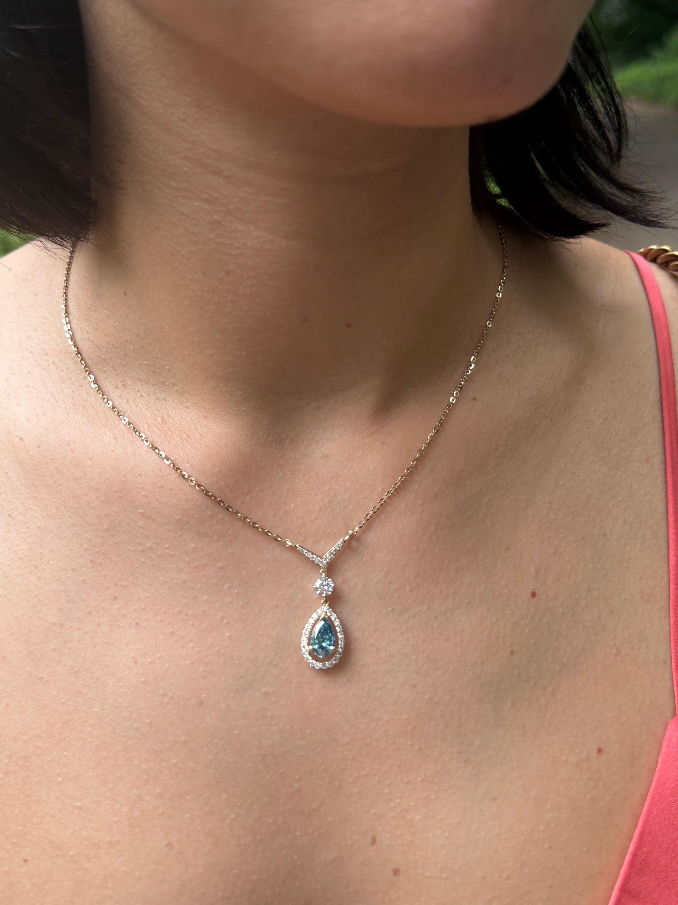 Blue Teardrop Diamond Pendant – MaMél Lux