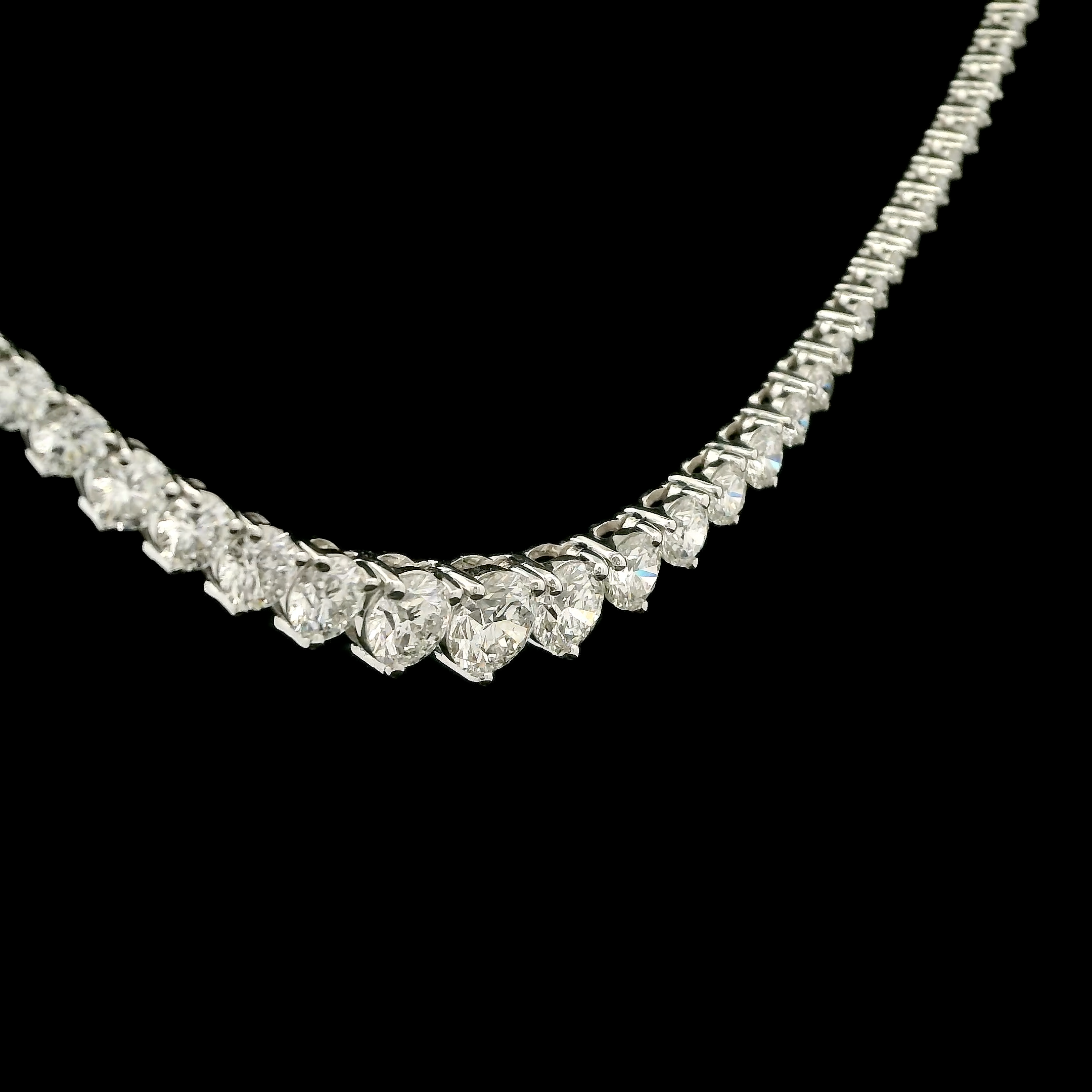 Luxury Graduating Diamond Tennis Necklace
