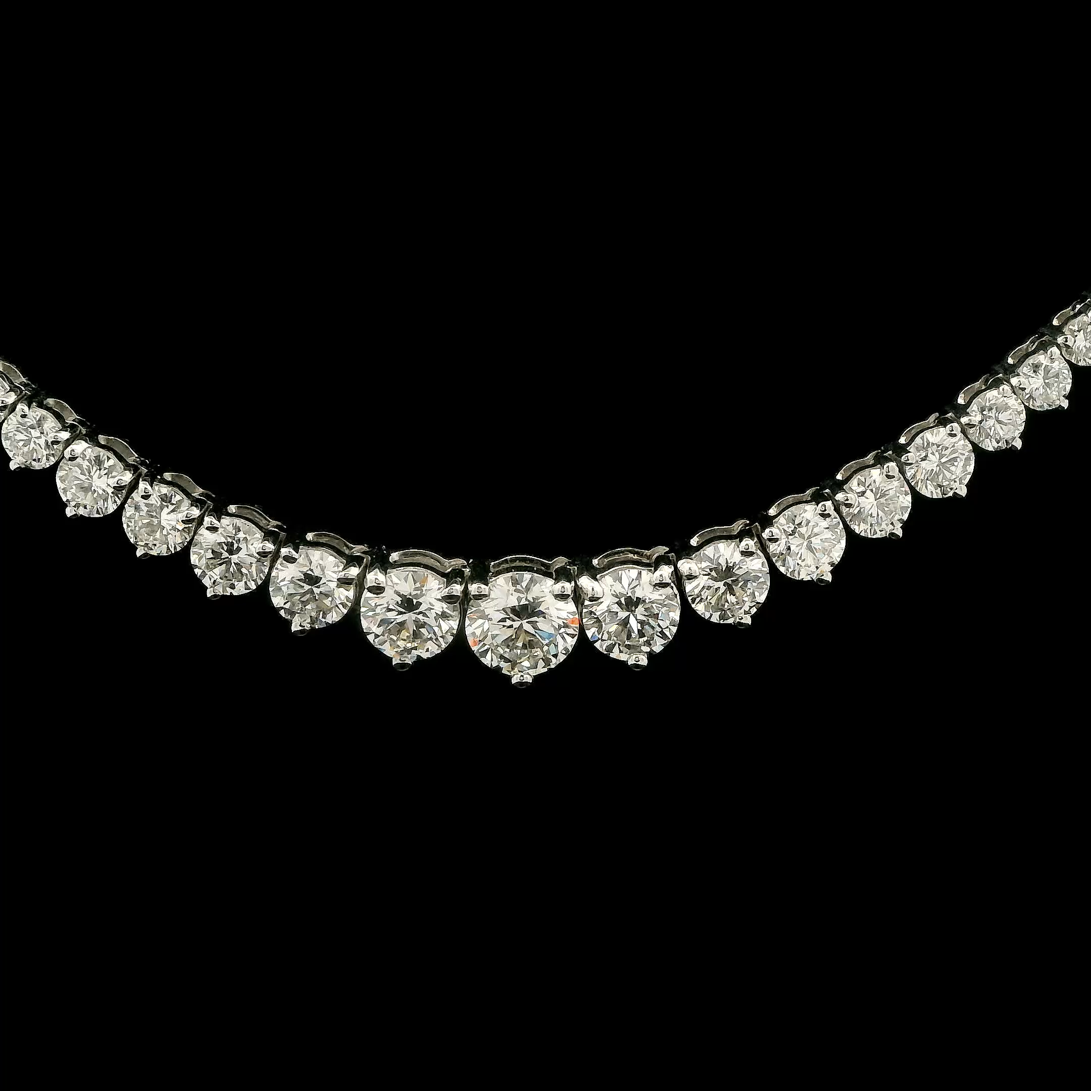 Luxury Graduating Diamond Tennis Necklace