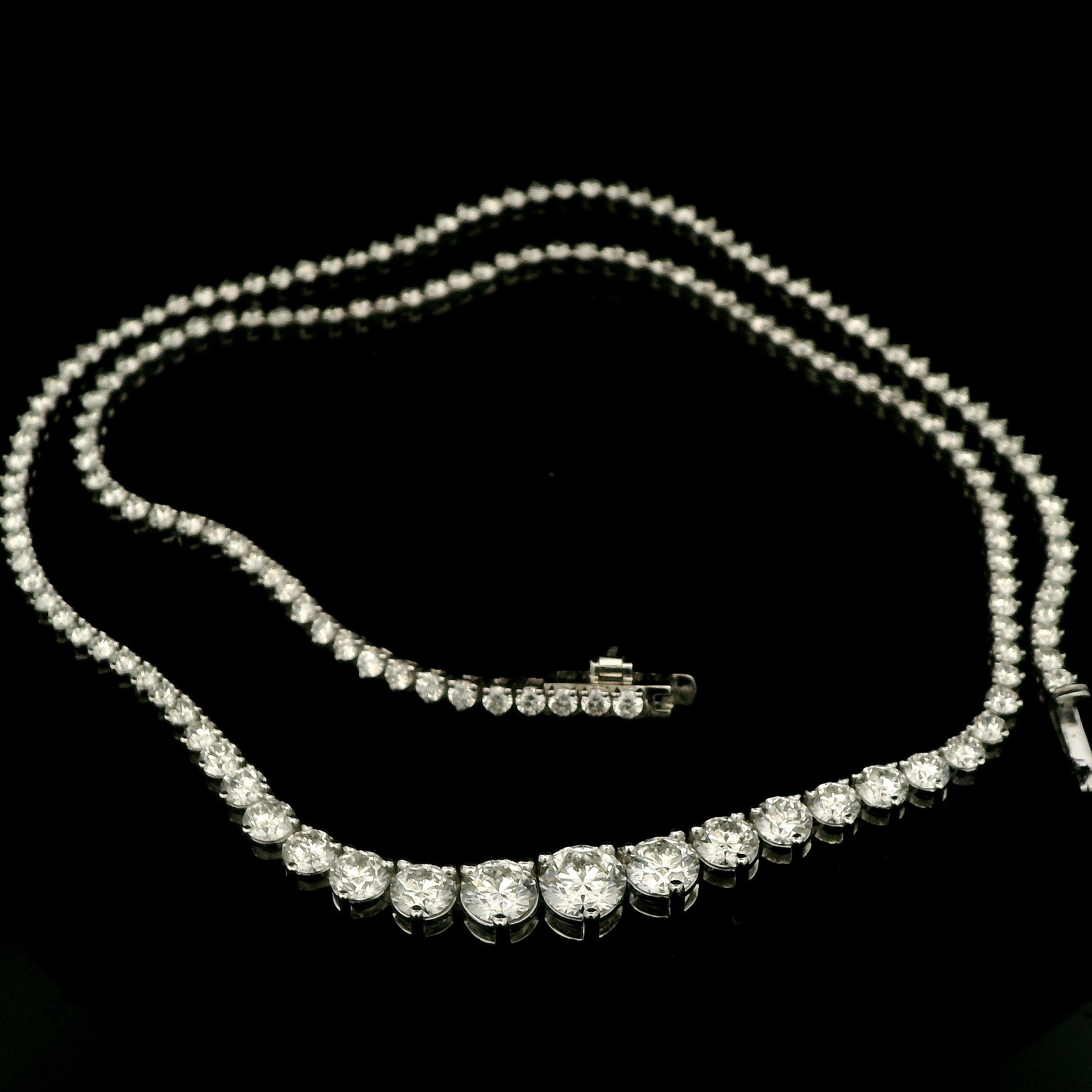 Luxury Graduating Diamond Tennis Necklace