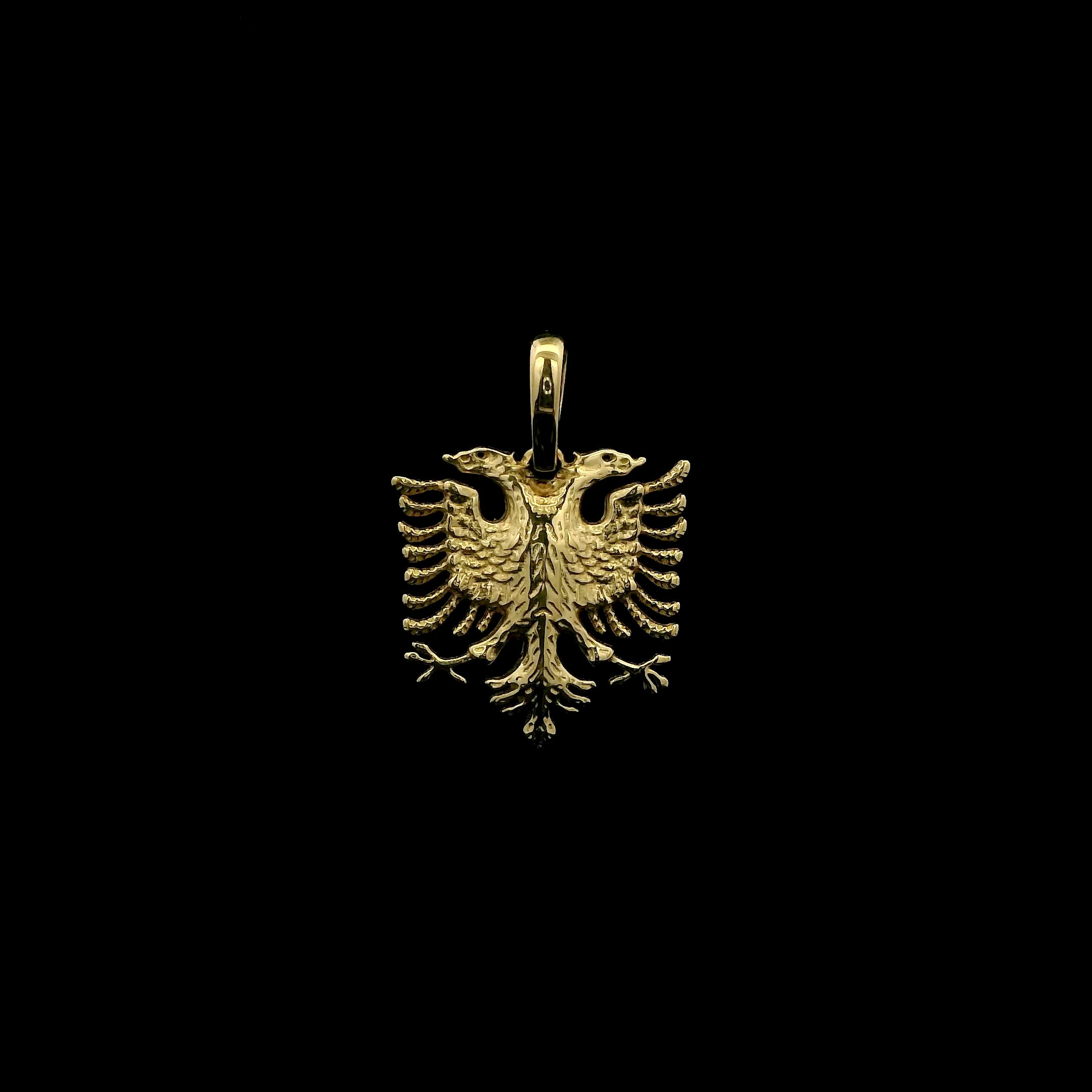 Small Albanian gold pendant