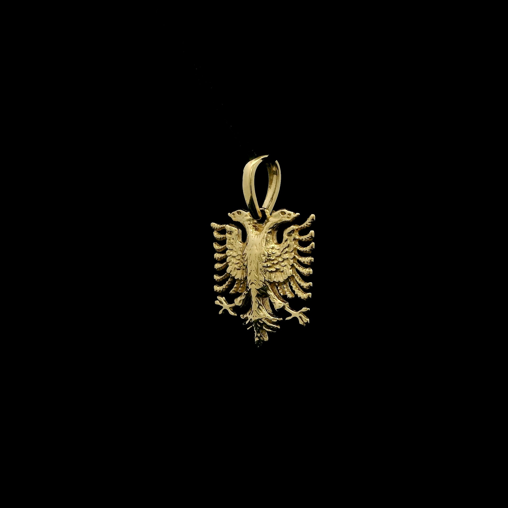 Small Albanian gold pendant