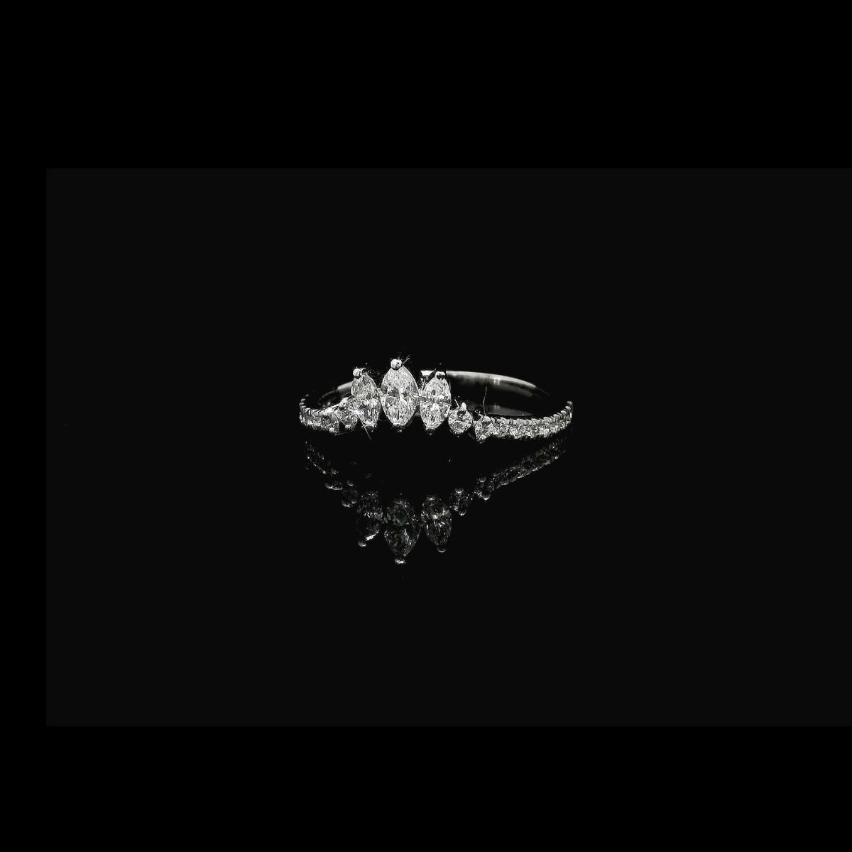 Elegant Arched Diamond Band