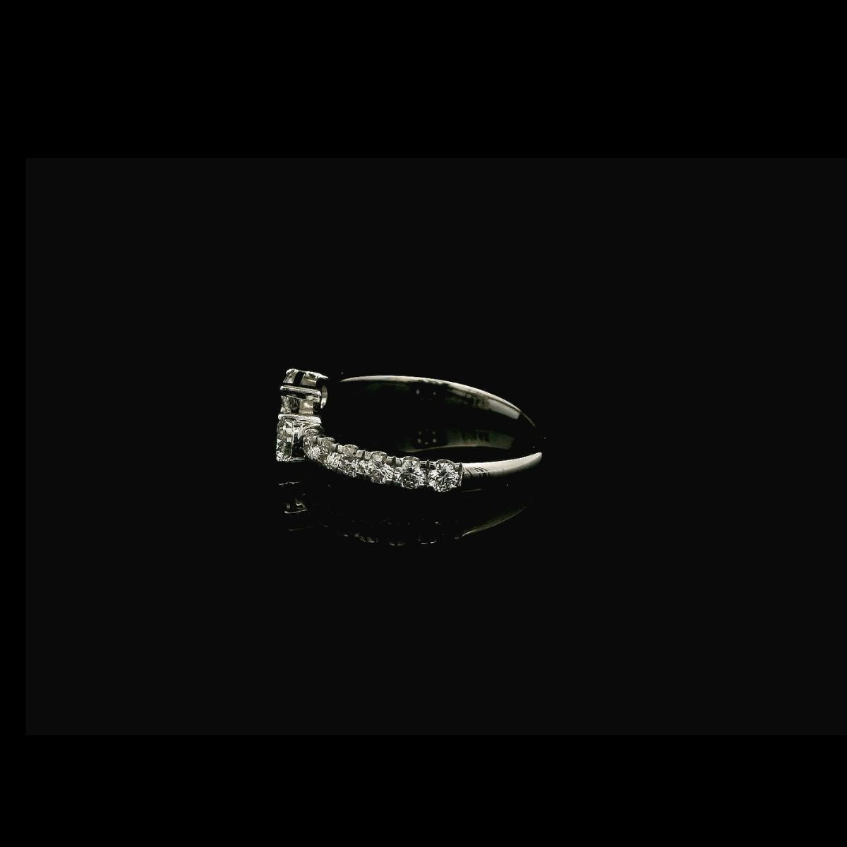 Snake Diamond Elegant Ring