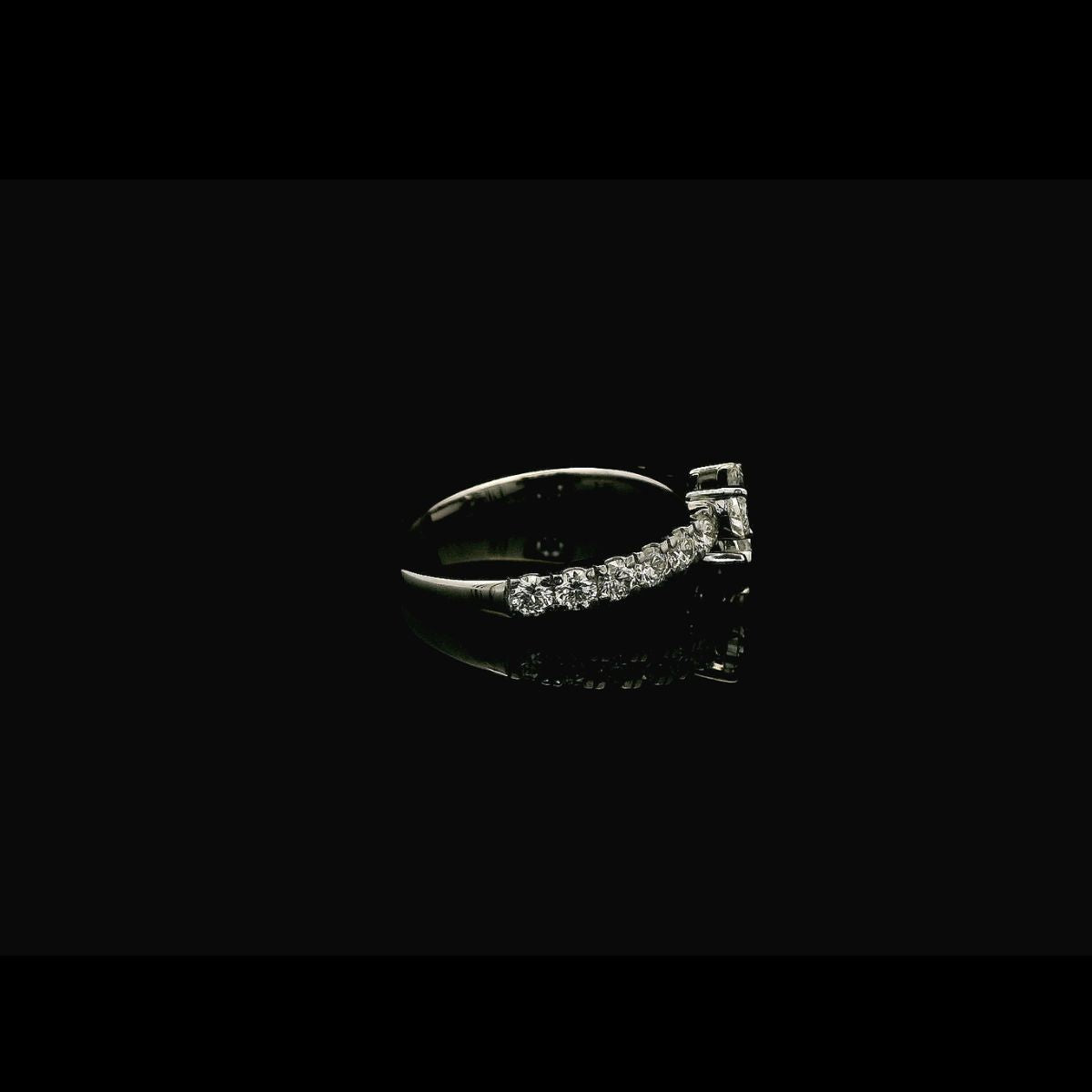 Snake Diamond Elegant Ring