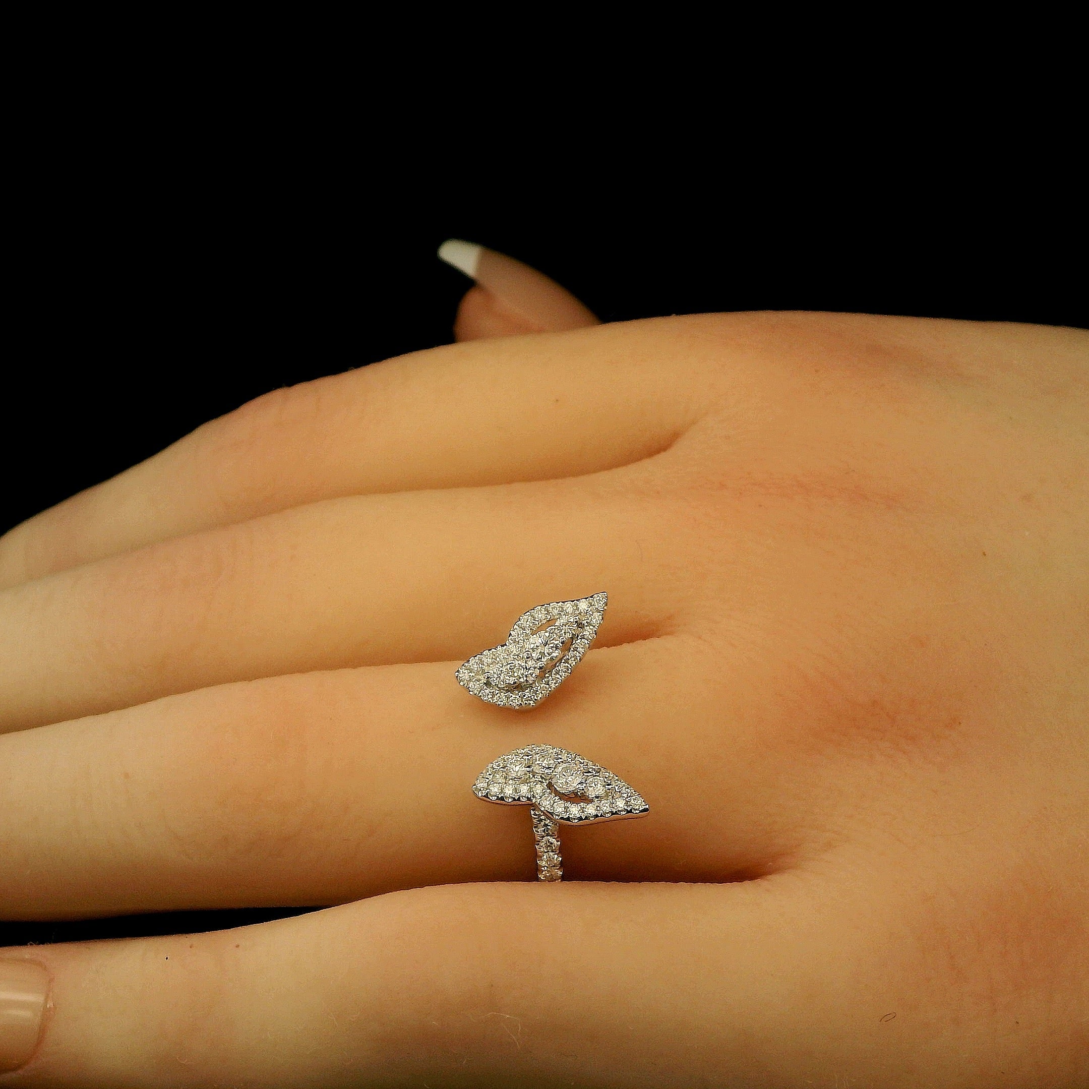Butterfly Diamond Ring 18K Gold and Natural Diamonds